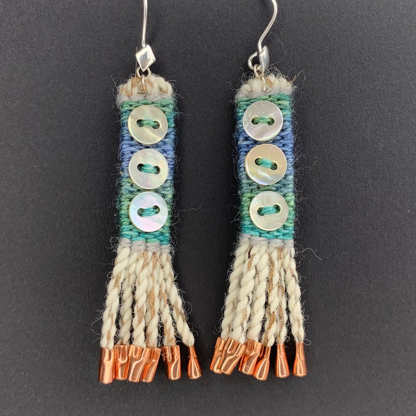 Tiny Chilkat Warp - 3 buttons - Varigated Teal
