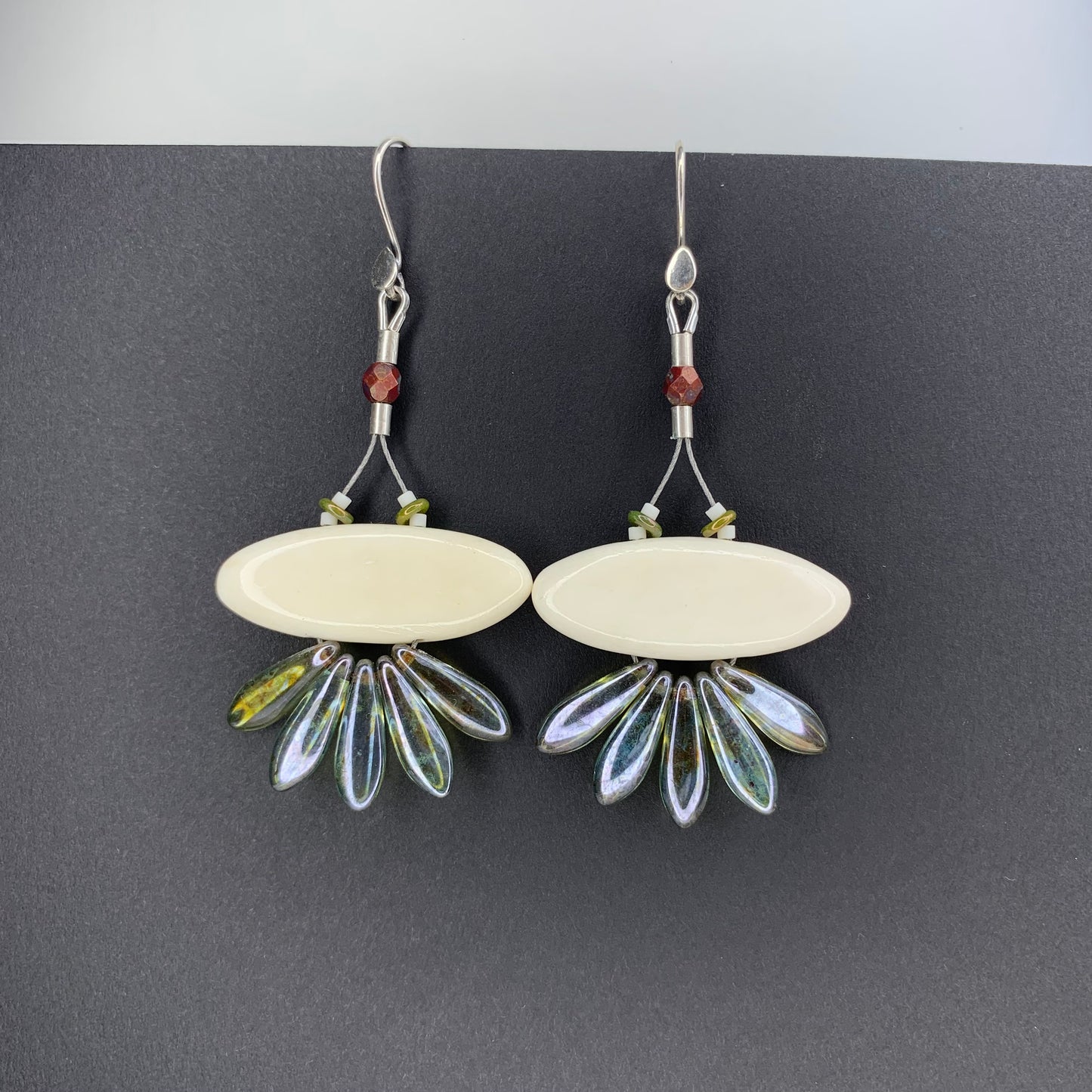 Oval Bone Fan - Translucent Green