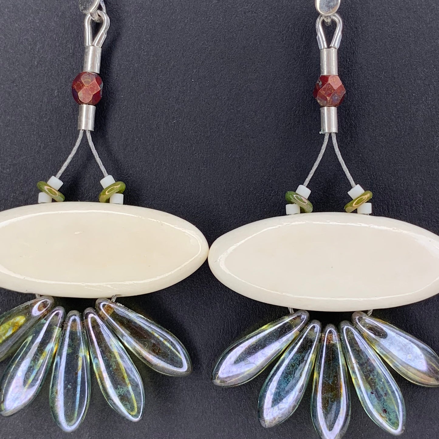 Oval Bone Fan - Translucent Green