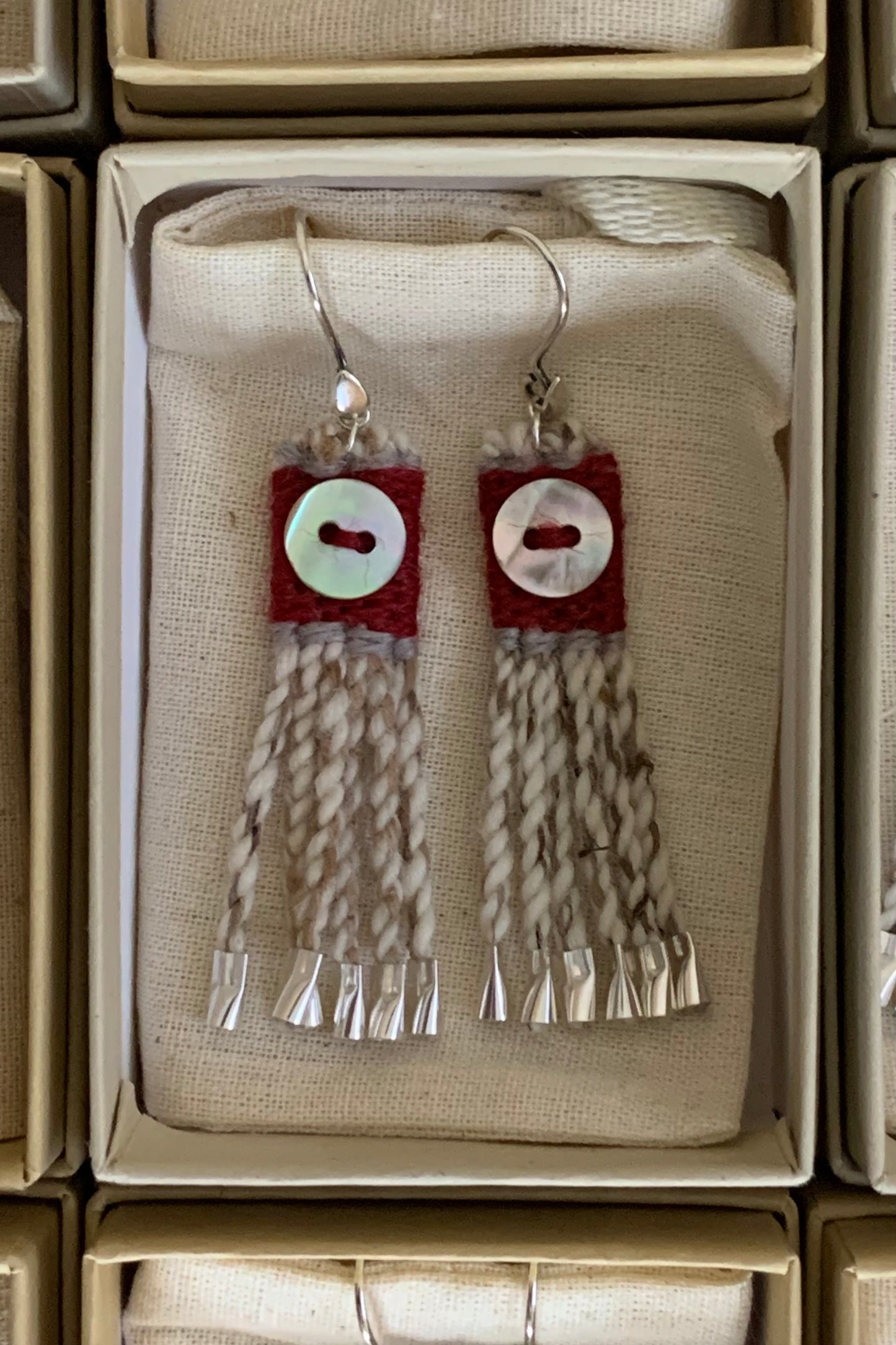 Tiny Chilkat Warp - button - Red/Gray